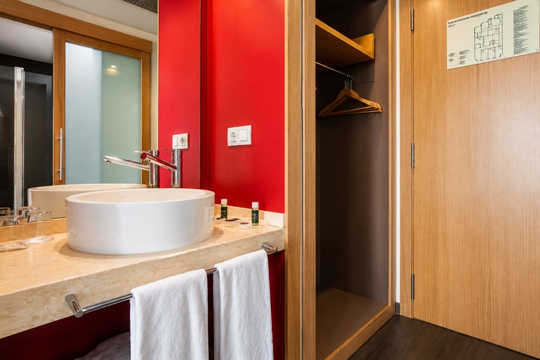 Ba&ntilde;o habitaci&oacute;n Hotel VM Pr&iacute;ncep Andorra